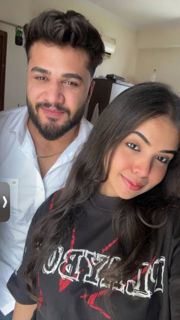 Big ass girl fucked by his boyfriend must watch
